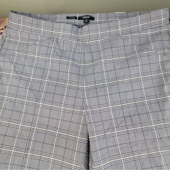 Simply Vera Wang Gray Plaid Skinny Pants, Pull Up, Size 2 XXL Long False Pockets - Picture 3 of 13
